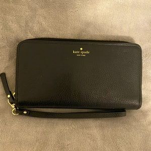 Kate Spade ♠️ Leather Black Wristlet Multi